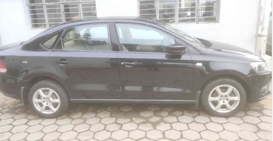 Volkswagen Vento(2012-2014) Highline Diesel